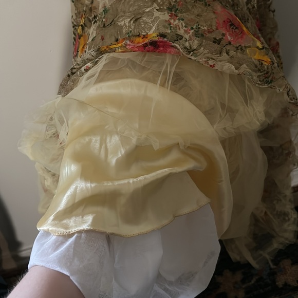 Stunning 1950’s/1960’s lace and embellished dress😍 - Picture 13 of 16